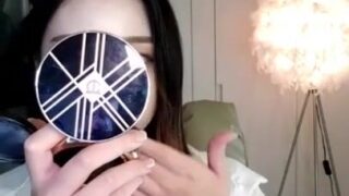 Aisian cute lady Nude