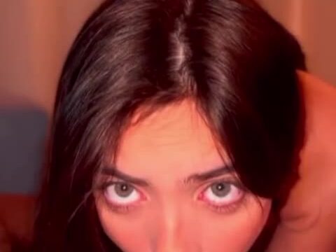 VIDEO: 33 Brenda Trindade BG Massive Cock Blowjob